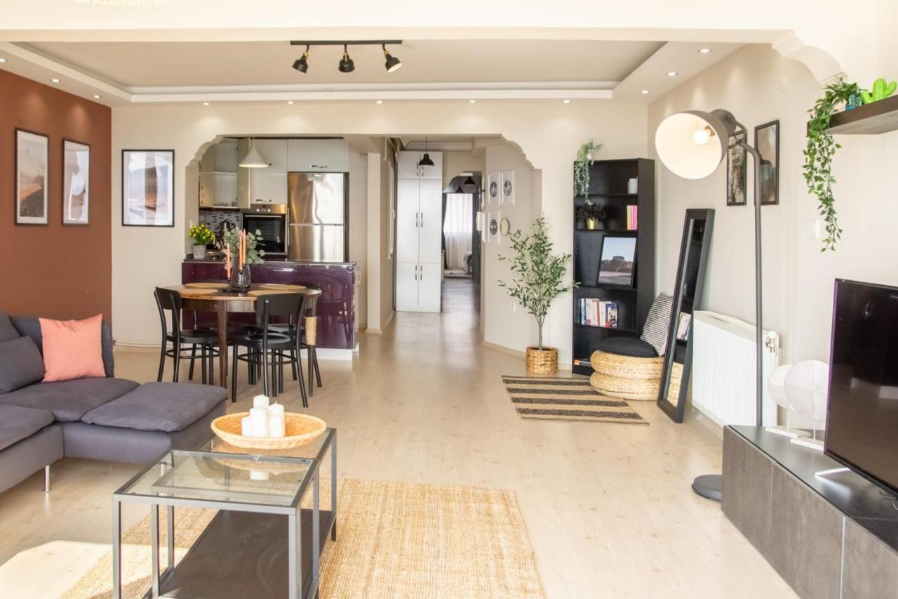 Apartamento Exceptional Flat With Gorgeous Sea View In Esmirna Exterior foto